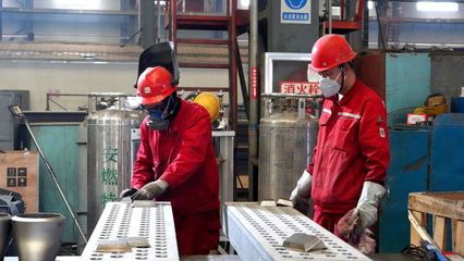 皋蘭縣民營企業(yè)逆勢上揚 老牌機械企業(yè)走出創(chuàng)新發(fā)展新路徑